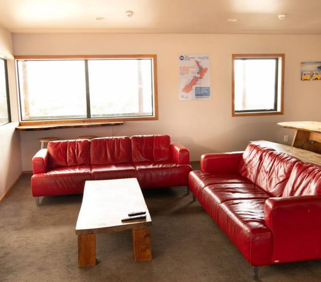 Top Lounge-Dusky Lodge-Kaikoura
