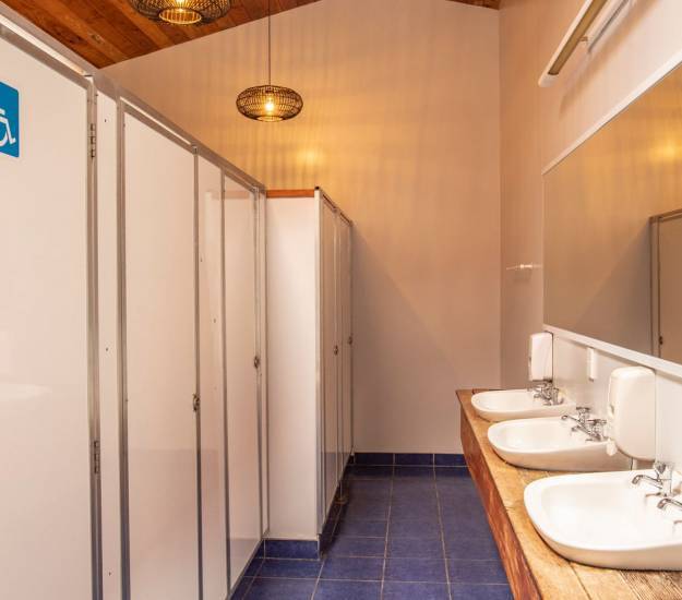 bathroom-dusky-kaikoura